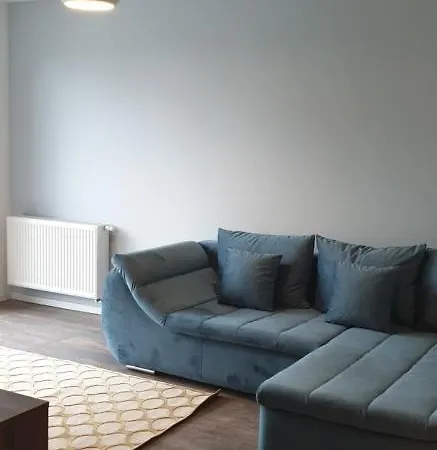 Commodores Quarters בראשוב