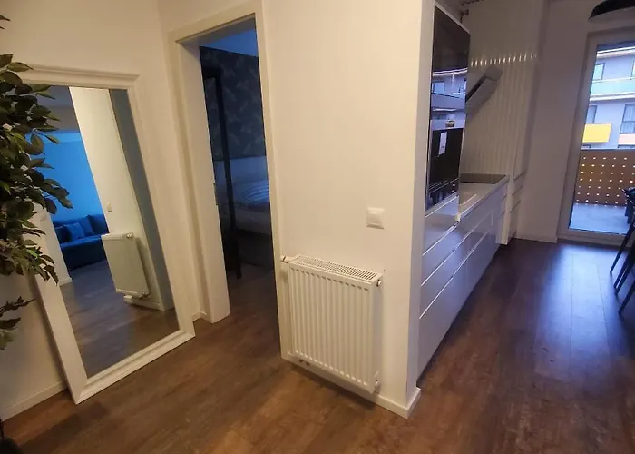 Commodores Quarters *